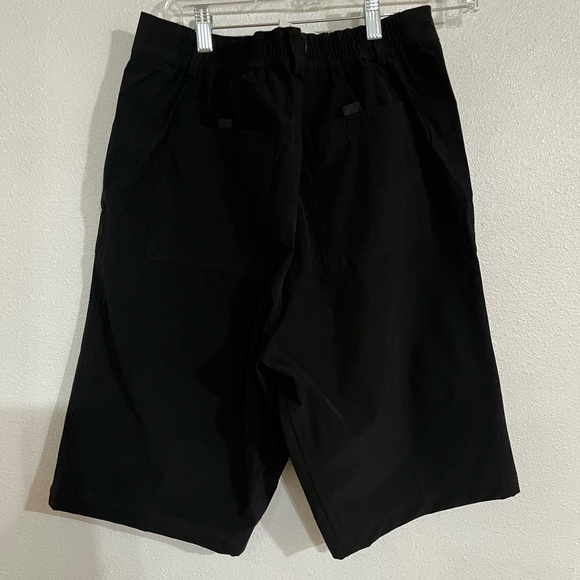 Black Urban cycling, apparel shorts, NWT size large - Picture 4 of 5